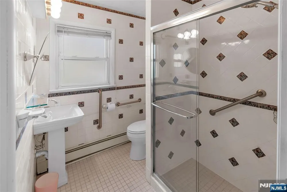 90 Cedar Street Ridgefield Park, NJ 07660
