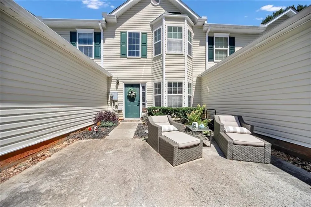 4625 Crawford Oaks Oakwood, GA 30566