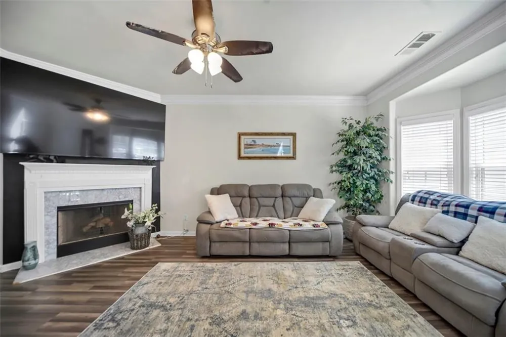 4625 Crawford Oaks Oakwood, GA 30566