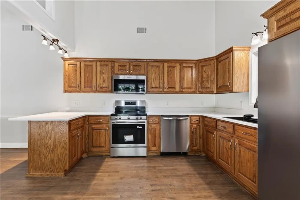 825 Rue Fluer De Lis Lavonia, GA 30553