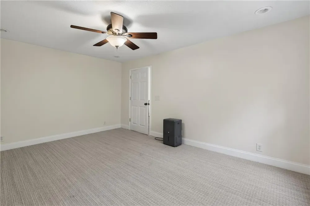 825 Rue Fluer De Lis Lavonia, GA 30553