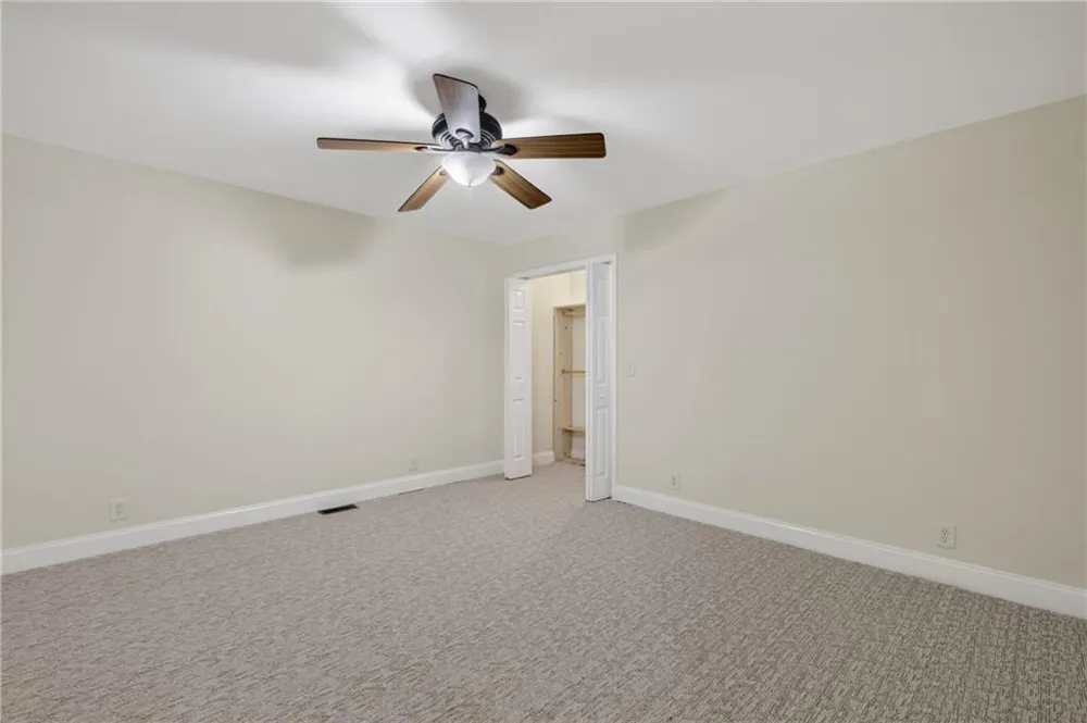 825 Rue Fluer De Lis Lavonia, GA 30553