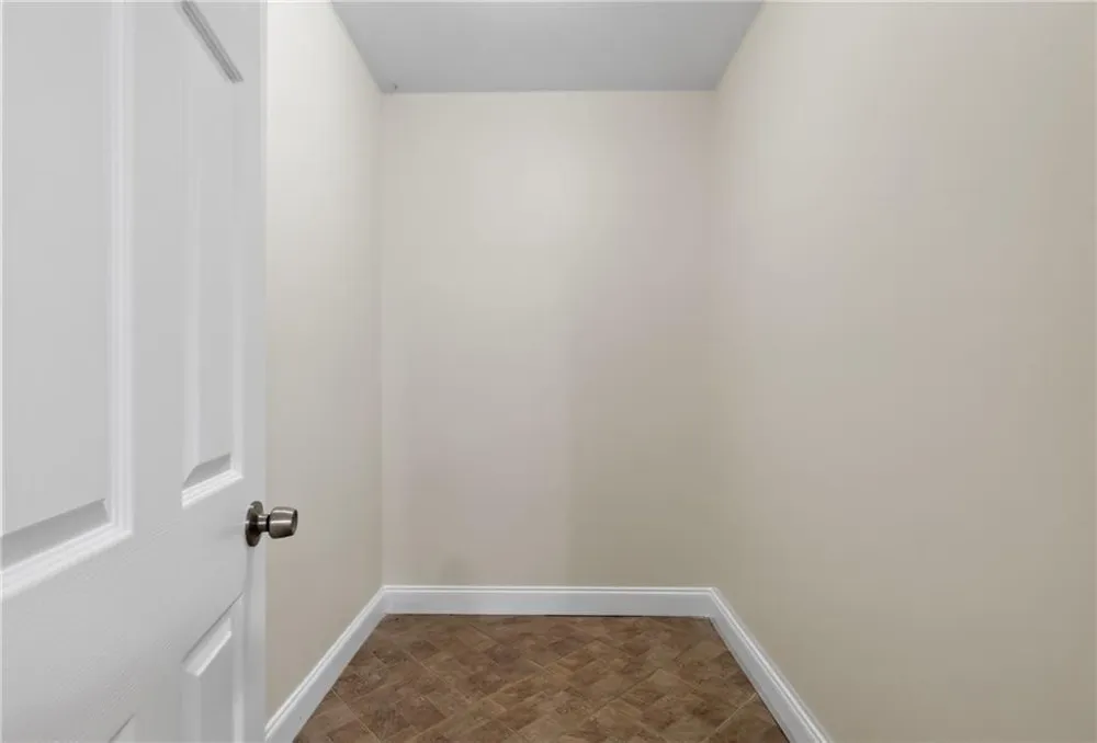 825 Rue Fluer De Lis Lavonia, GA 30553