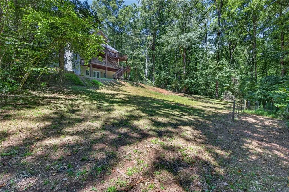 825 Rue Fluer De Lis Lavonia, GA 30553
