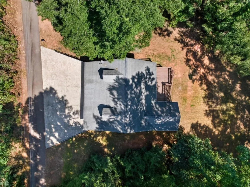 825 Rue Fluer De Lis Lavonia, GA 30553