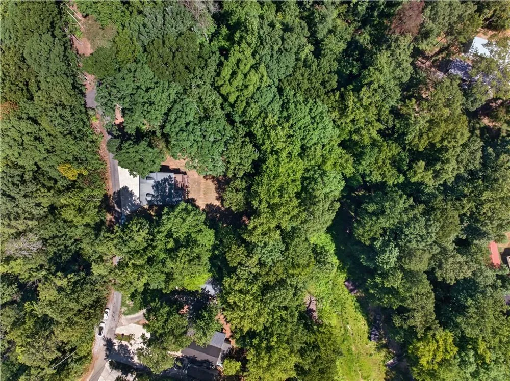 825 Rue Fluer De Lis Lavonia, GA 30553