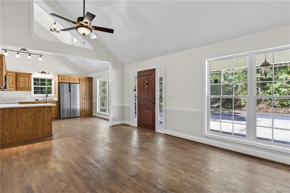 825 Rue Fluer De Lis Lavonia, GA 30553