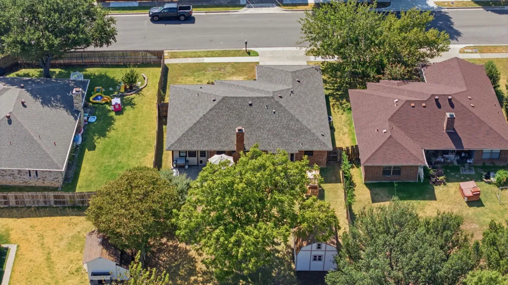 8204 Lara Lane Watauga, TX 76148