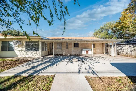 1106 Brookhollow Drive