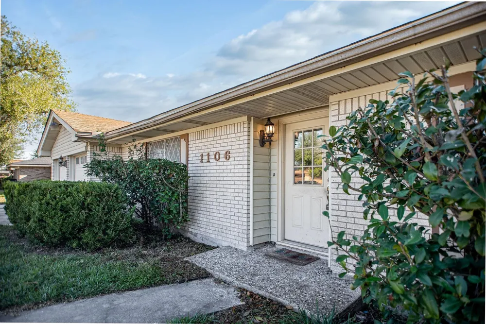 1106 Brookhollow Drive Port Lavaca, TX 77979