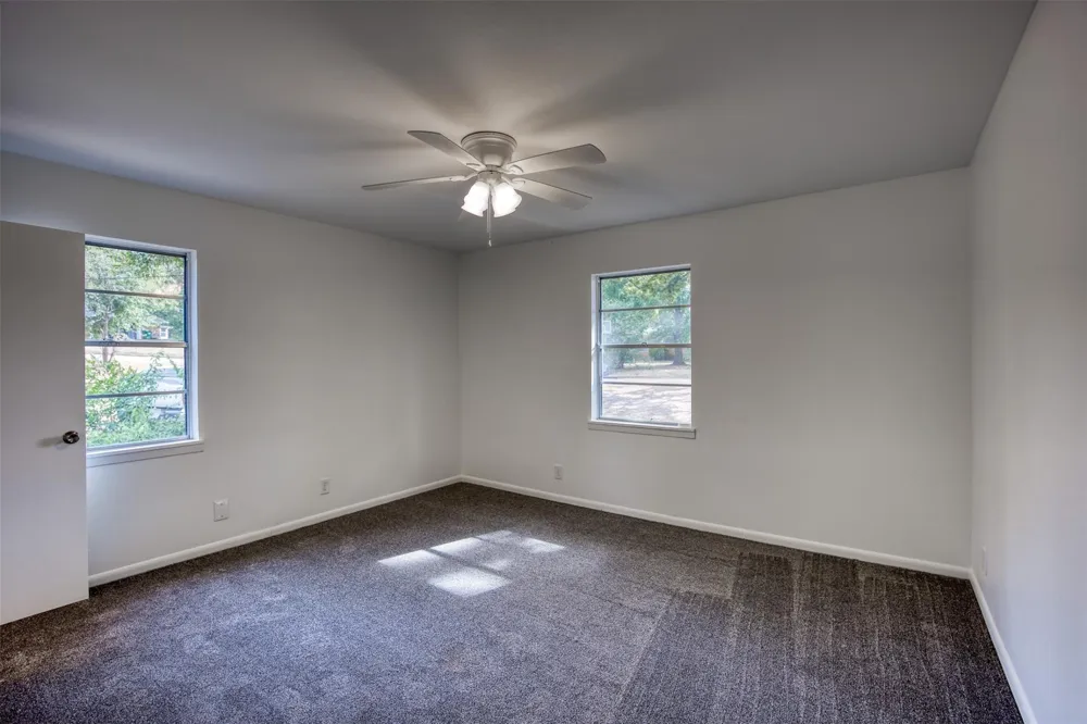 130 Hillcrest Drive Palestine, TX 75801