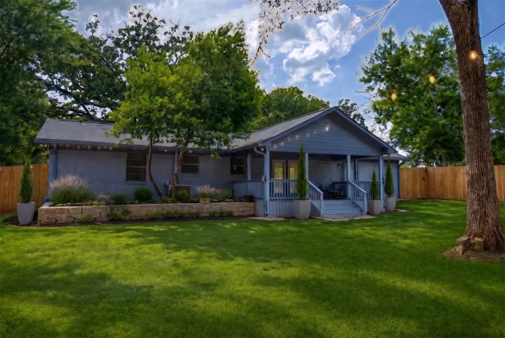 130 Hillcrest Drive Palestine, TX 75801