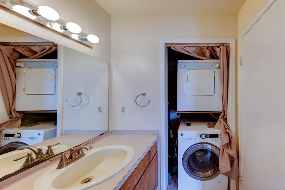 18617 Egret Bay Boulevard #506 Webster, TX 77058