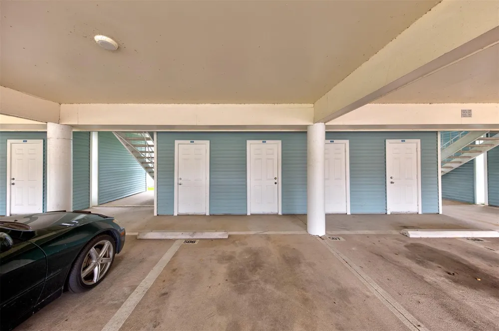 18617 Egret Bay Boulevard #506 Webster, TX 77058