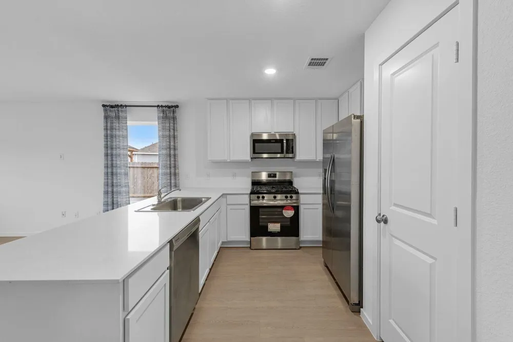 300 Tejas Trail Waller, TX 77484