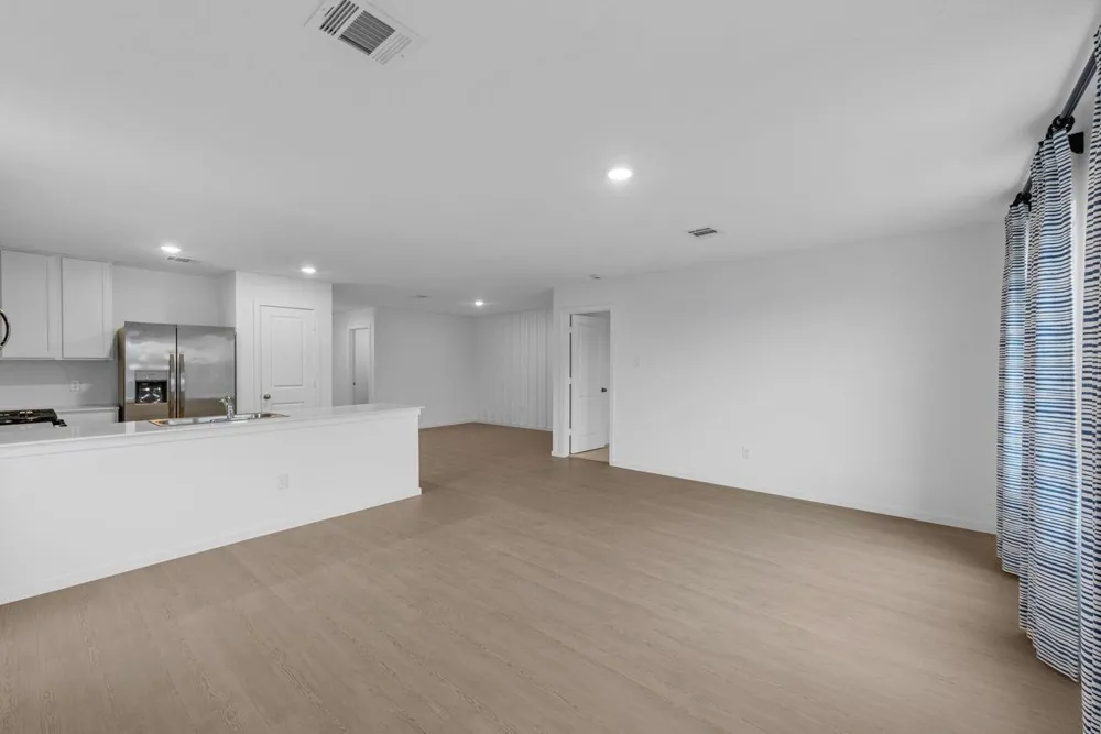 300 Tejas Trail Waller, TX 77484