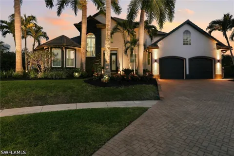 Cottonwood Court