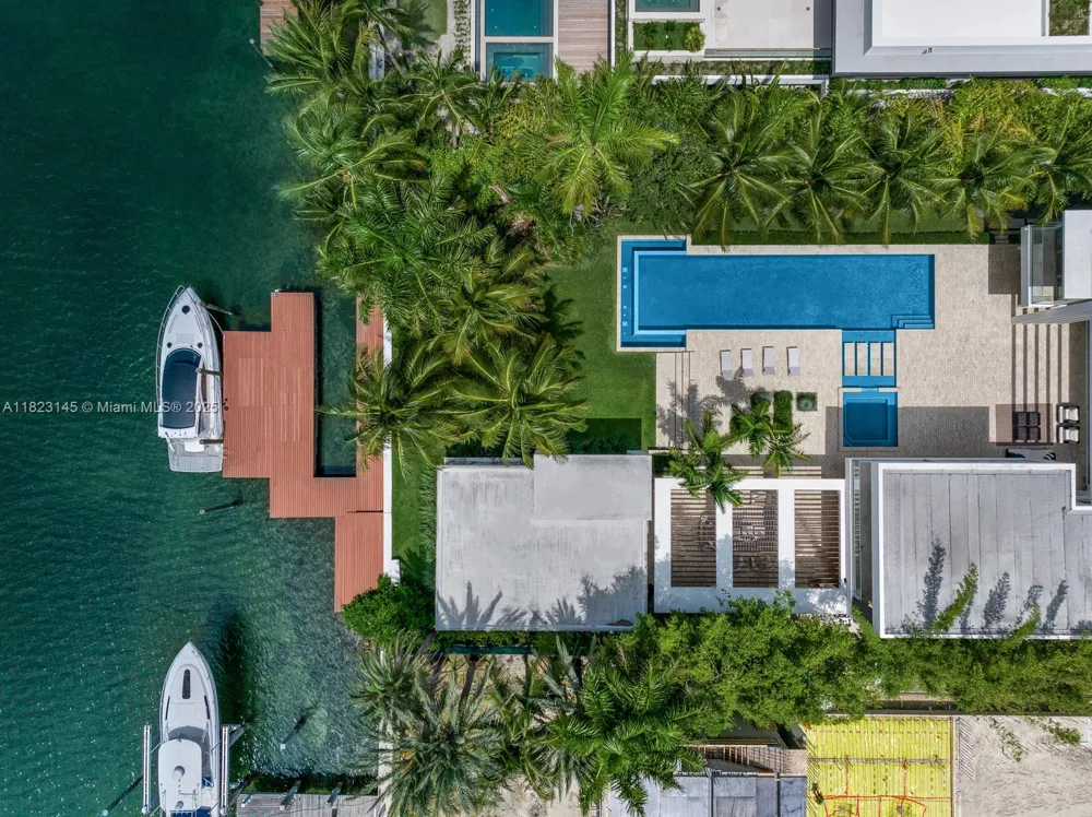 30 Palm Ave Miami Beach, FL 33139