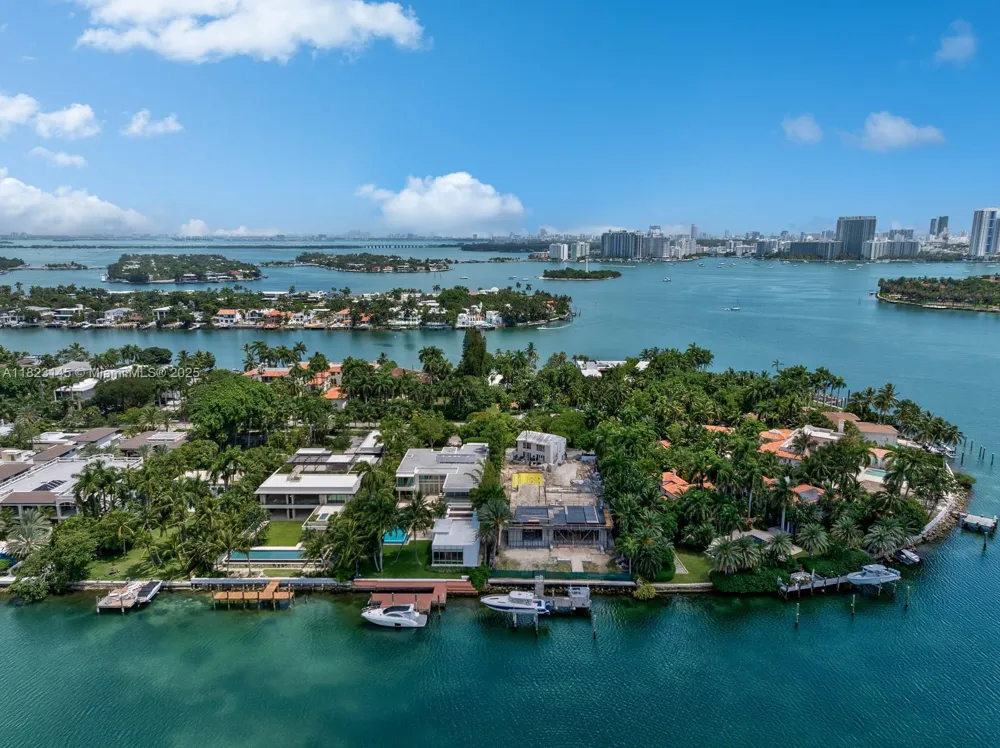 30 Palm Ave Miami Beach, FL 33139
