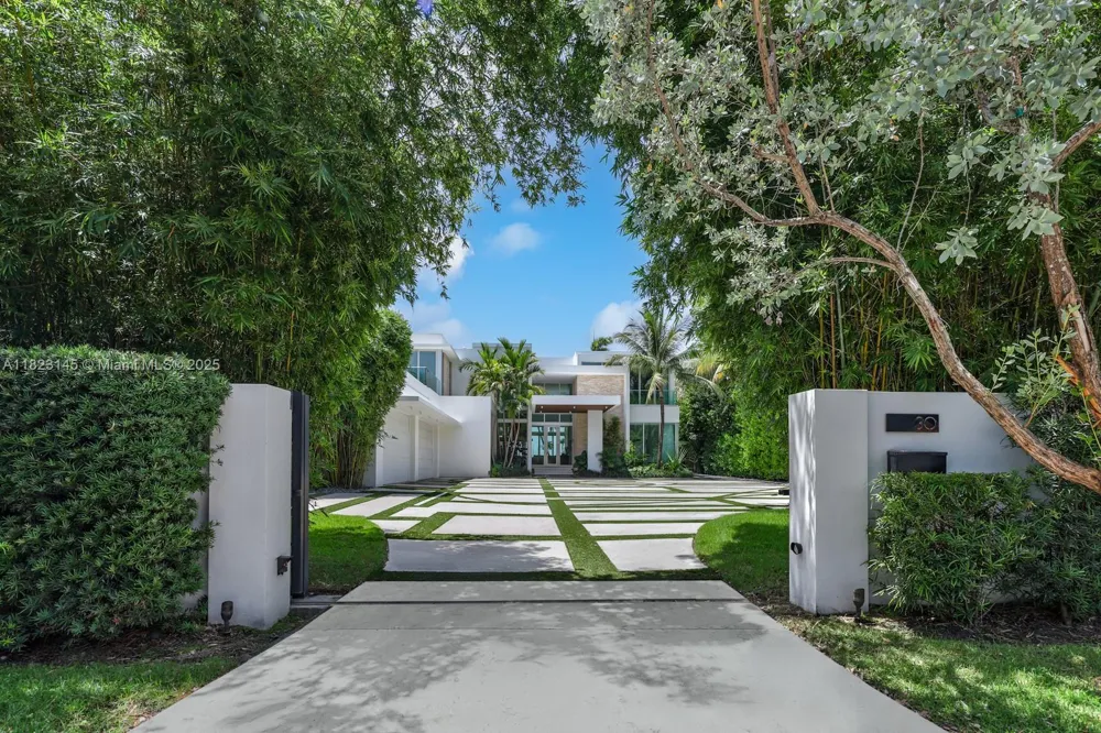 30 Palm Ave Miami Beach, FL 33139