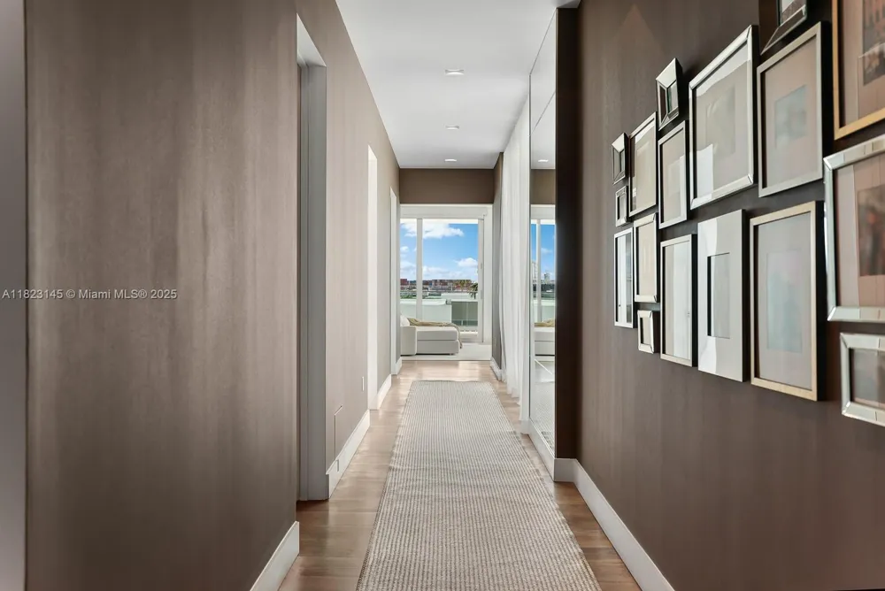 30 Palm Ave Miami Beach, FL 33139