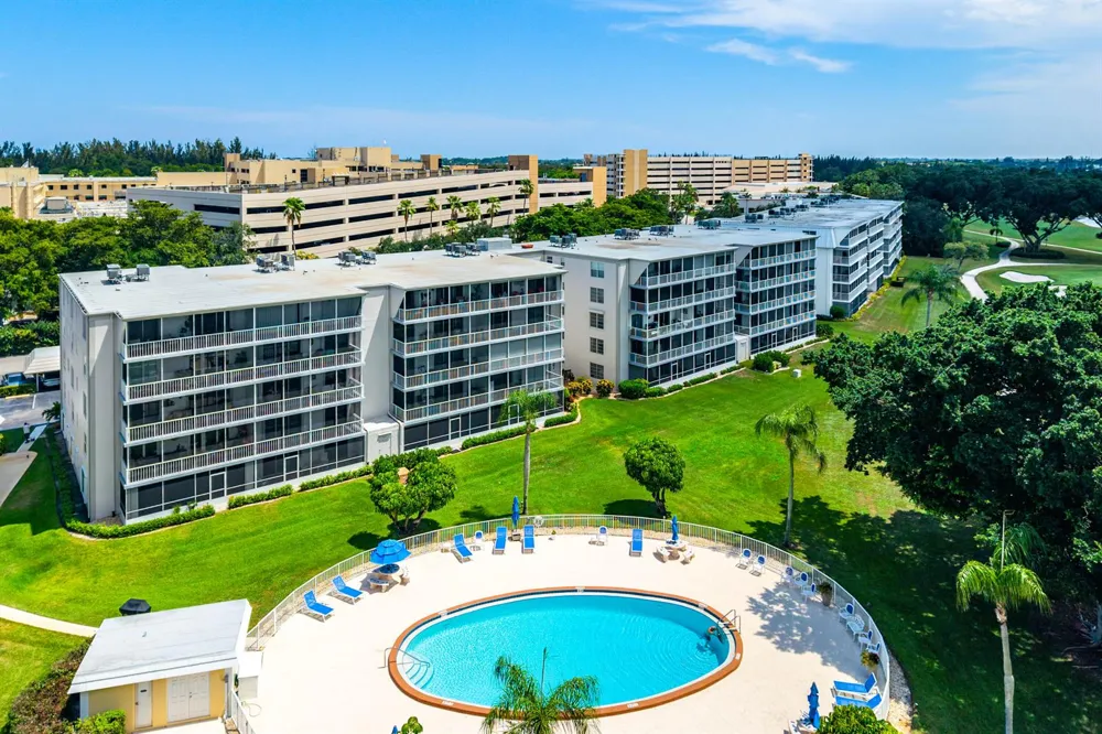250 JOHN F KENNEDY DRIVE #107 Atlantis, FL 33462
