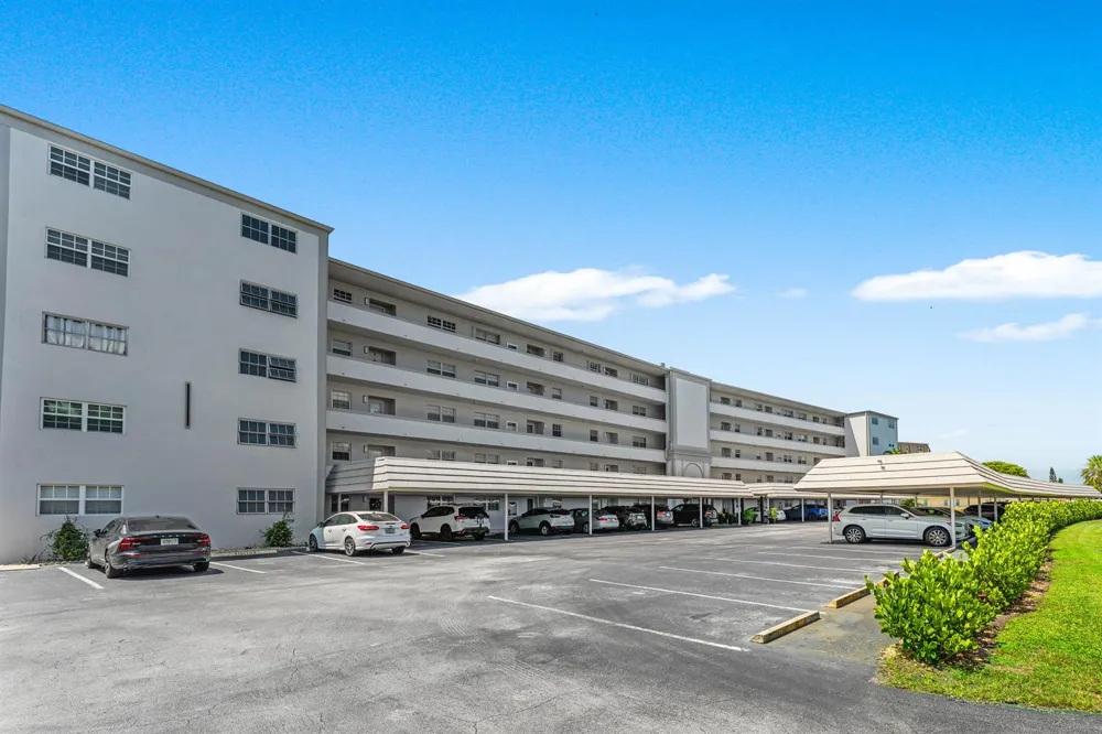 250 JOHN F KENNEDY DRIVE #107 Atlantis, FL 33462