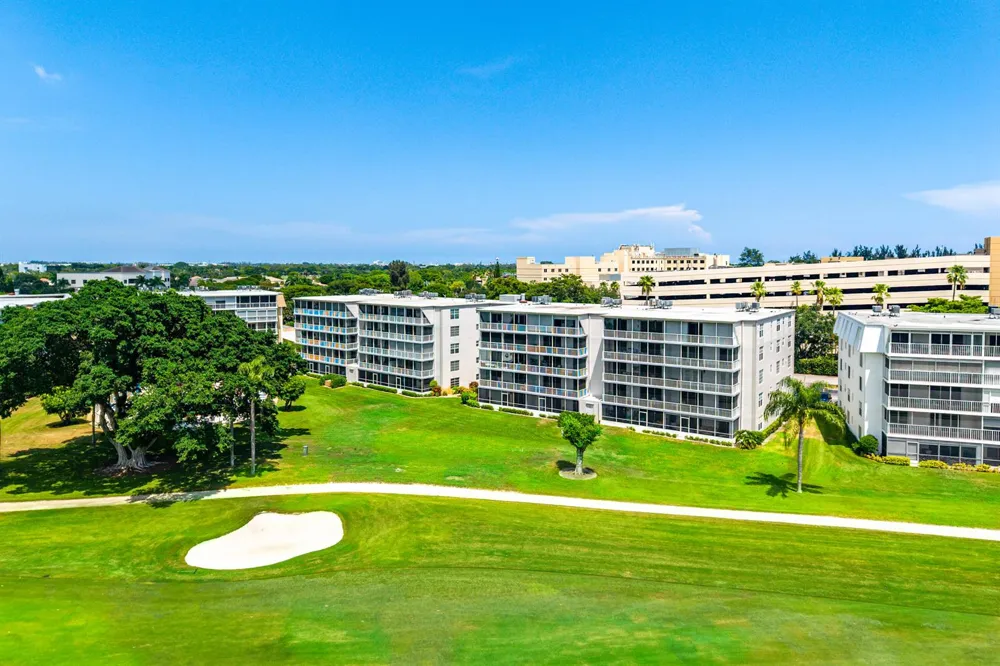 250 JOHN F KENNEDY DRIVE #107 Atlantis, FL 33462