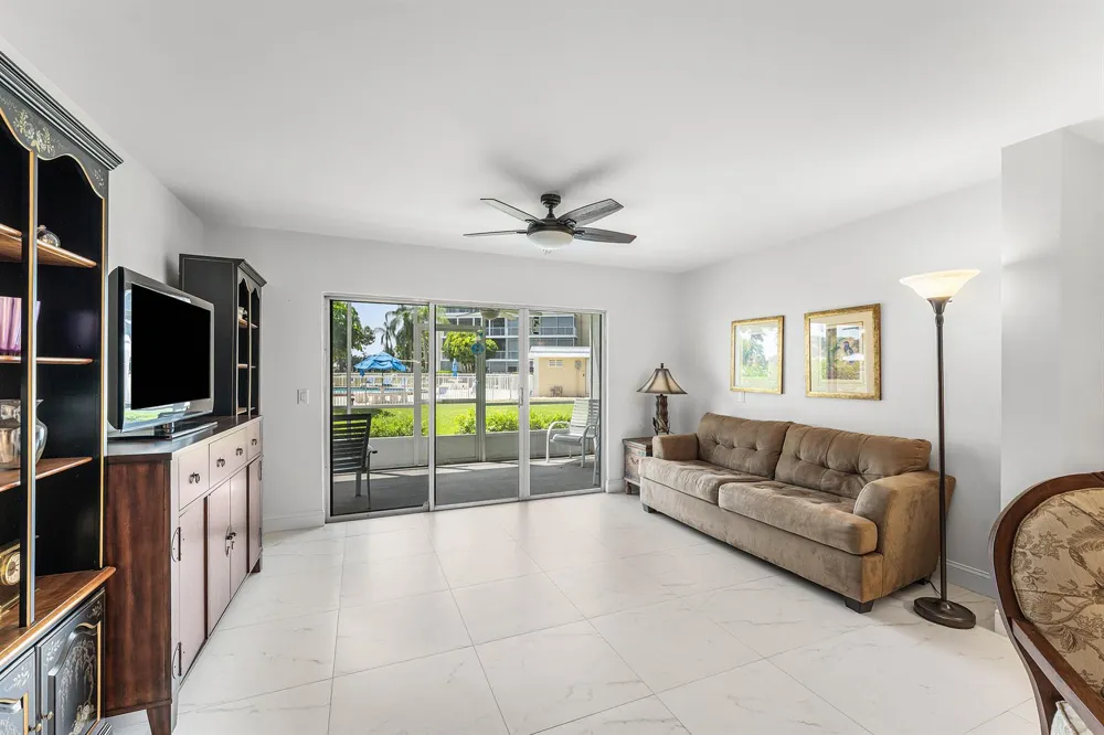 250 JOHN F KENNEDY DRIVE #107 Atlantis, FL 33462