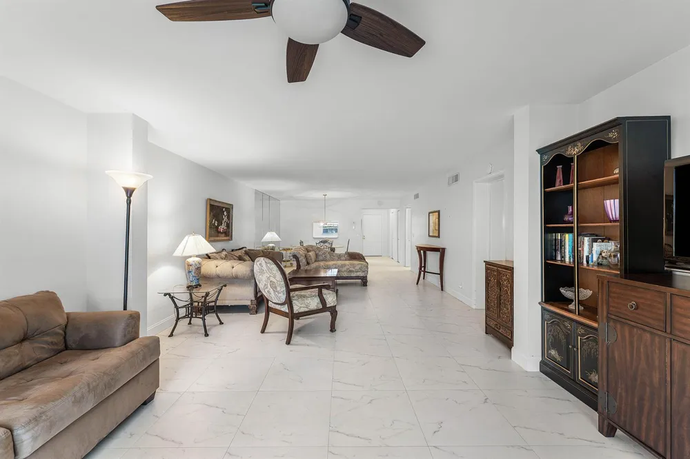 250 JOHN F KENNEDY DRIVE #107 Atlantis, FL 33462