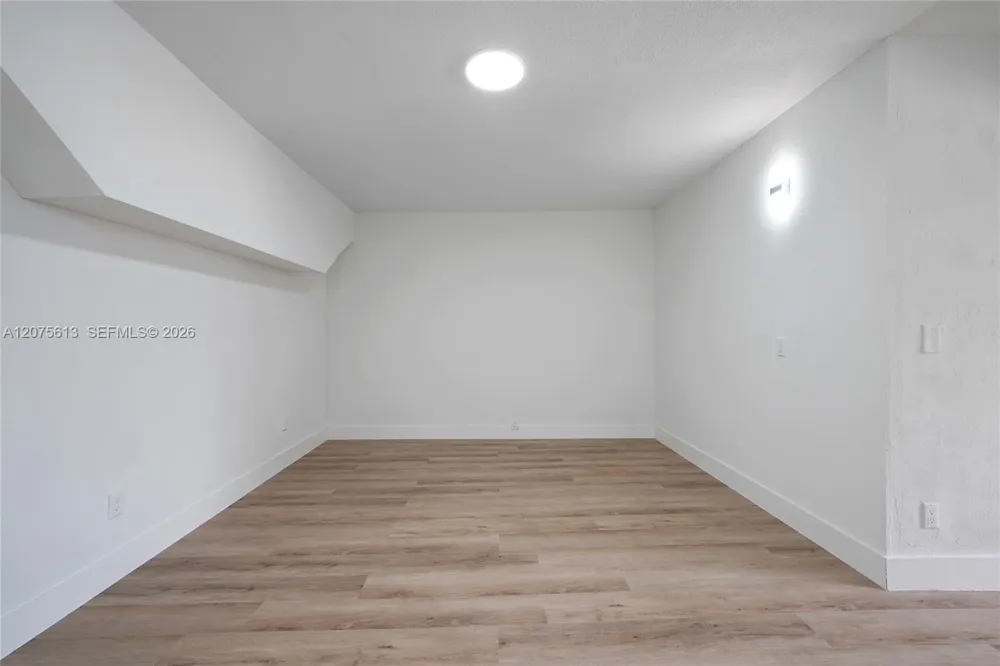 360 NW 179th Ter Miami Gardens, FL 33169