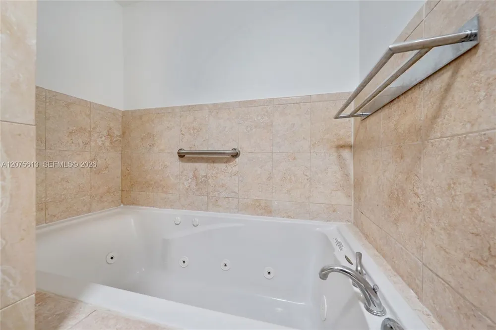 360 NW 179th Ter Miami Gardens, FL 33169