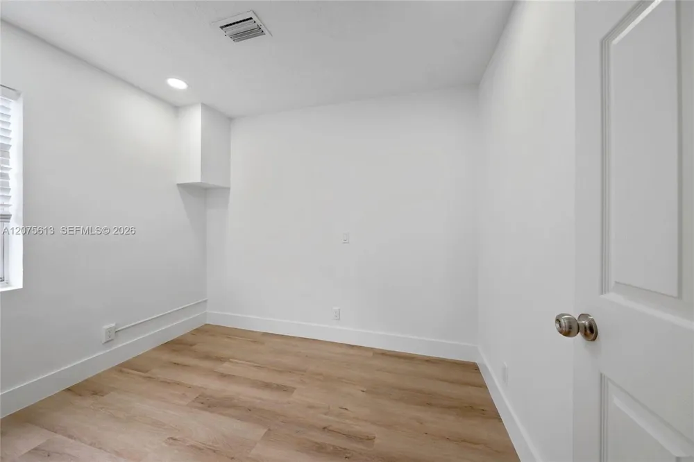 360 NW 179th Ter Miami Gardens, FL 33169
