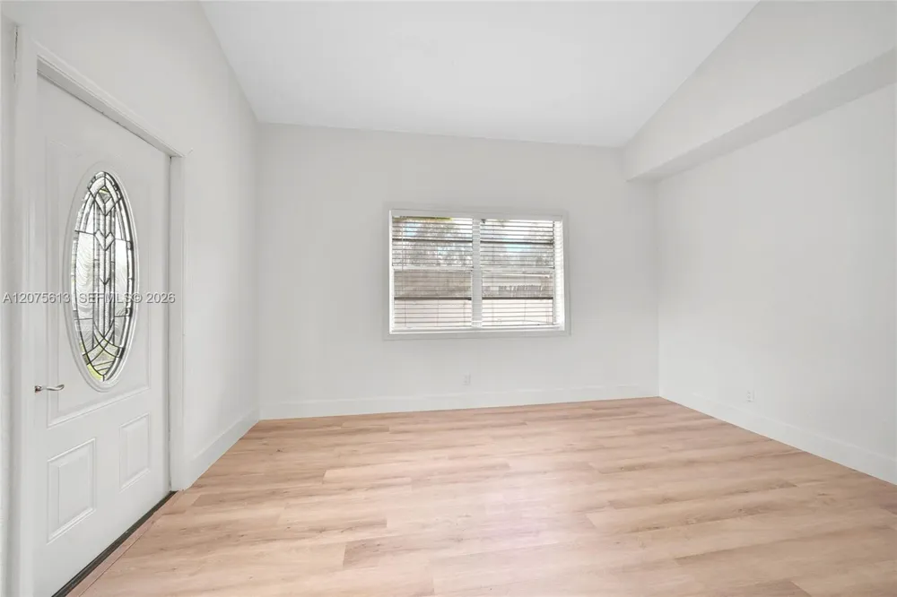360 NW 179th Ter Miami Gardens, FL 33169