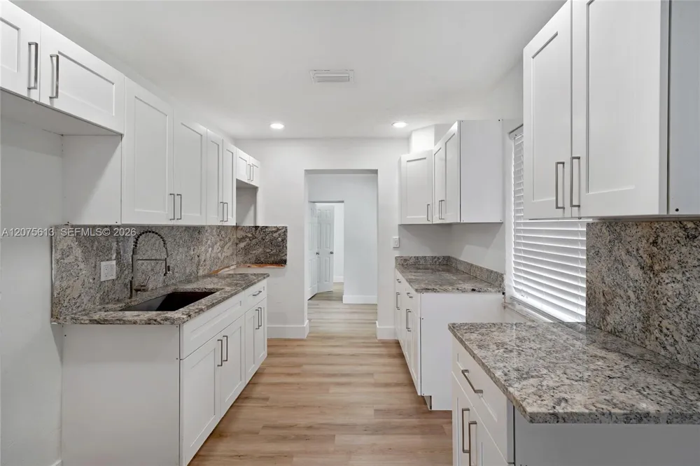 360 NW 179th Ter Miami Gardens, FL 33169