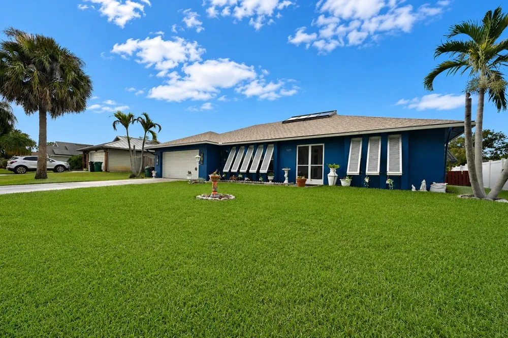 1229 SW Cynthia Street Port St. Lucie, FL 34983