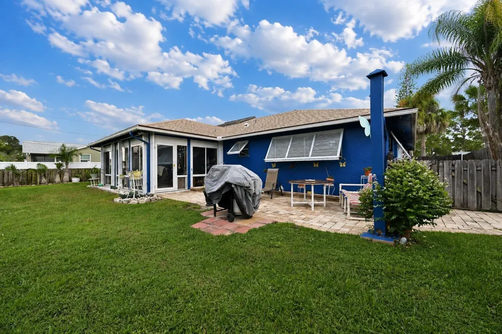 1229 SW Cynthia Street Port St. Lucie, FL 34983