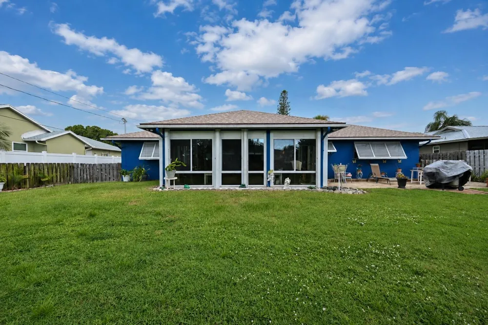 1229 SW Cynthia Street Port St. Lucie, FL 34983