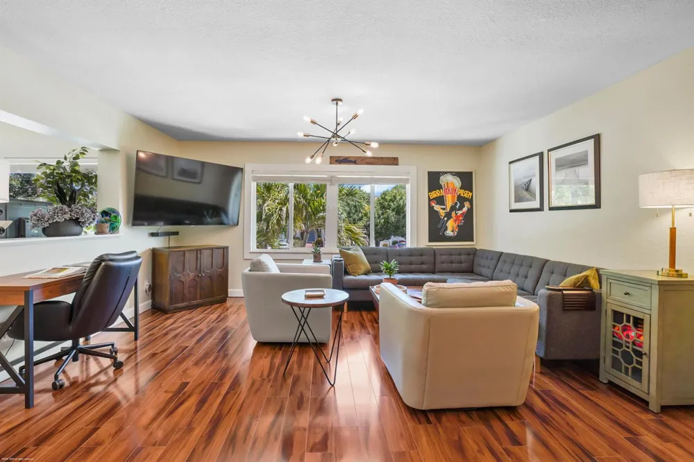 1800 SE SAINT LUCIE BOULEVARD #6-201 Stuart, FL 34996