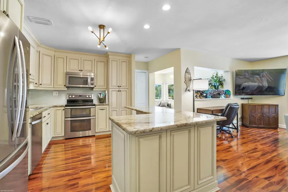 1800 SE SAINT LUCIE BOULEVARD #6-201 Stuart, FL 34996