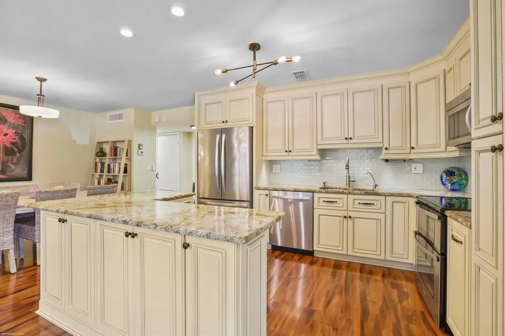 1800 SE SAINT LUCIE BOULEVARD #6-201 Stuart, FL 34996