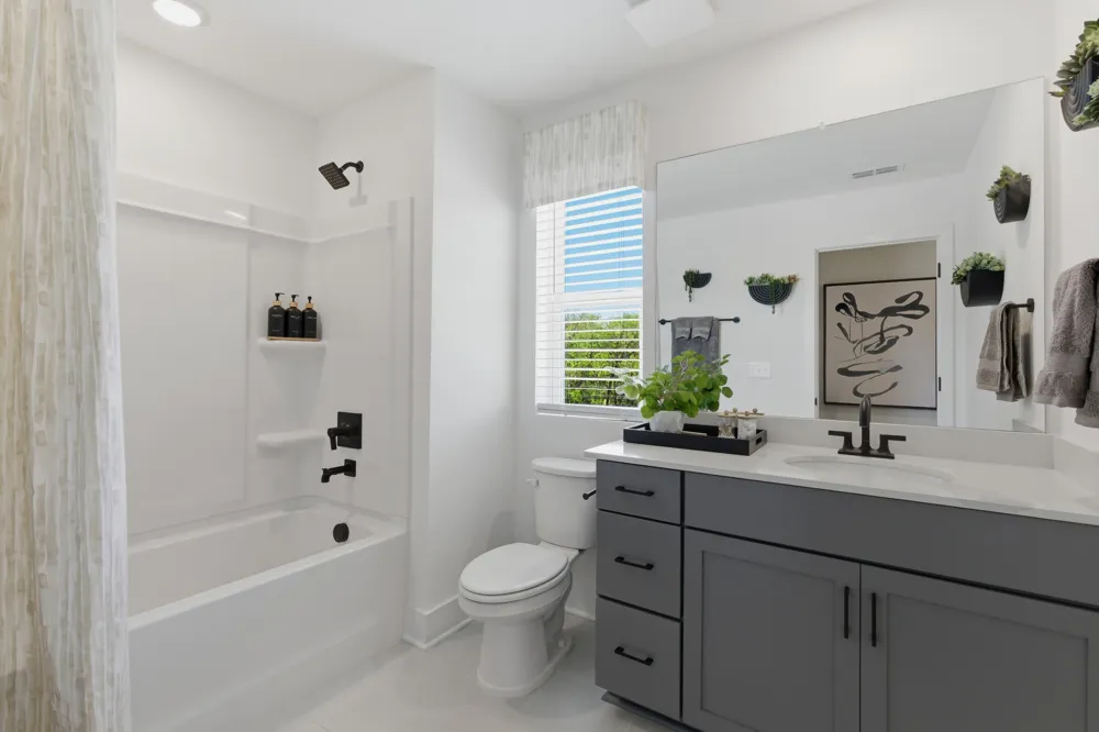 1313 Stubblefield Aly Nashville, TN 37218