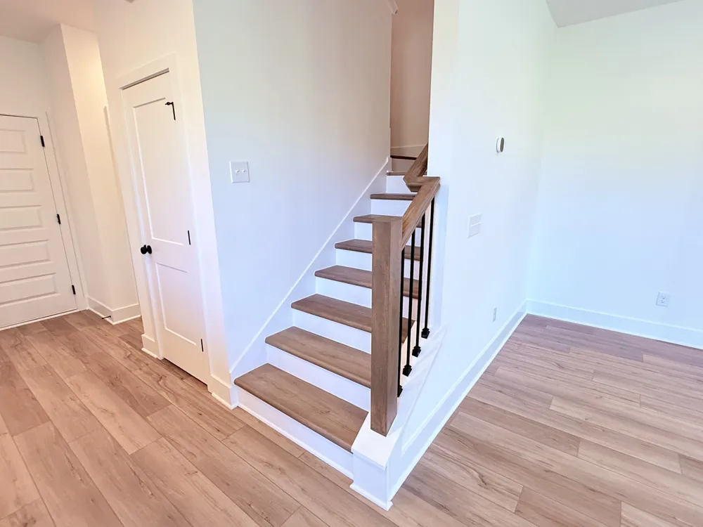 1313 Stubblefield Aly Nashville, TN 37218