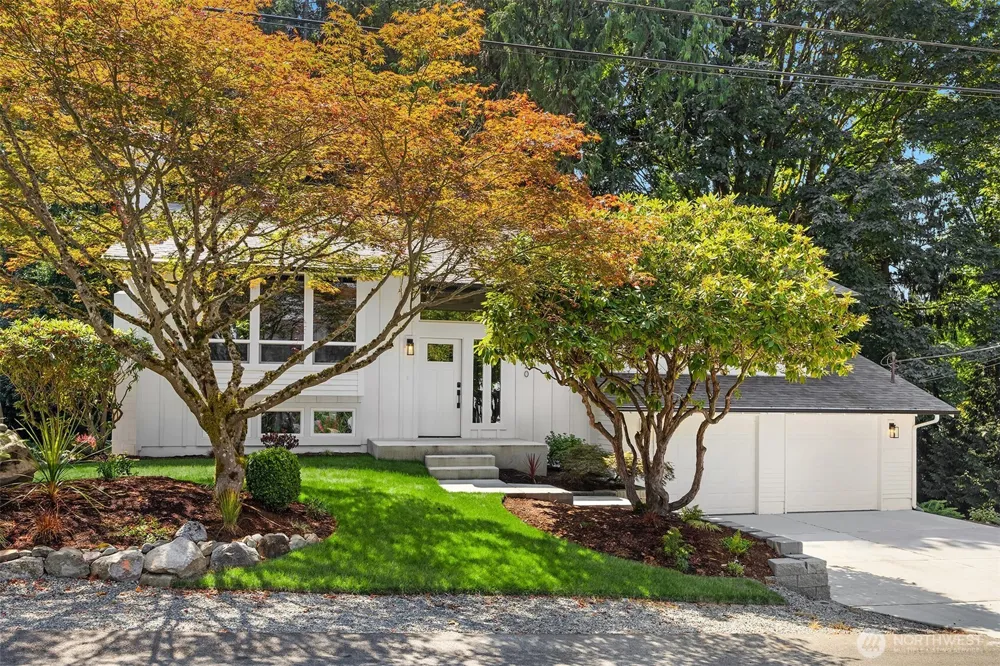 8820 194th Street SW Edmonds, WA 98026
