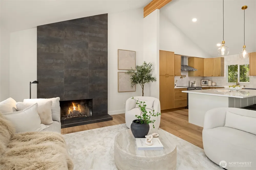8820 194th Street SW Edmonds, WA 98026