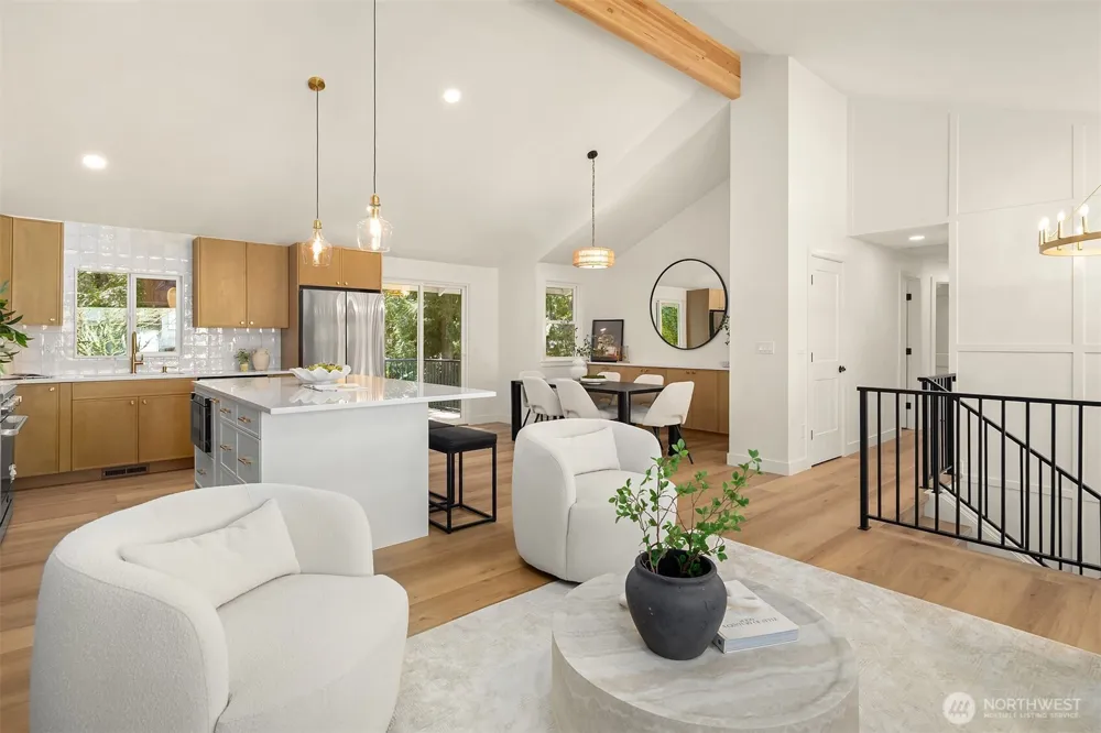 8820 194th Street SW Edmonds, WA 98026
