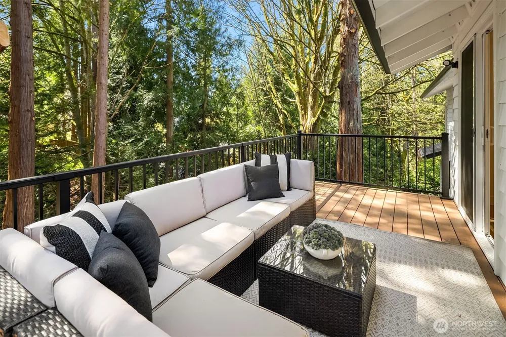 8820 194th Street SW Edmonds, WA 98026