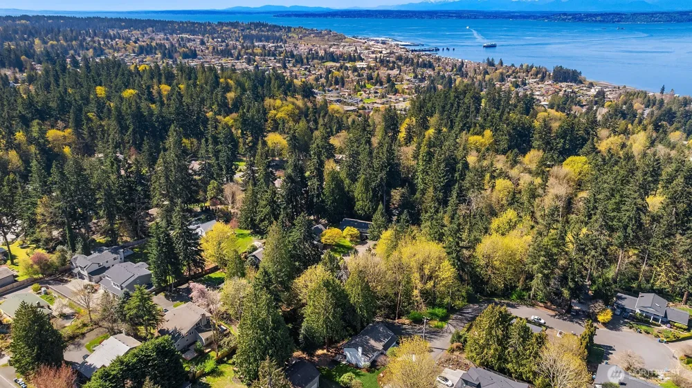 8820 194th Street SW Edmonds, WA 98026