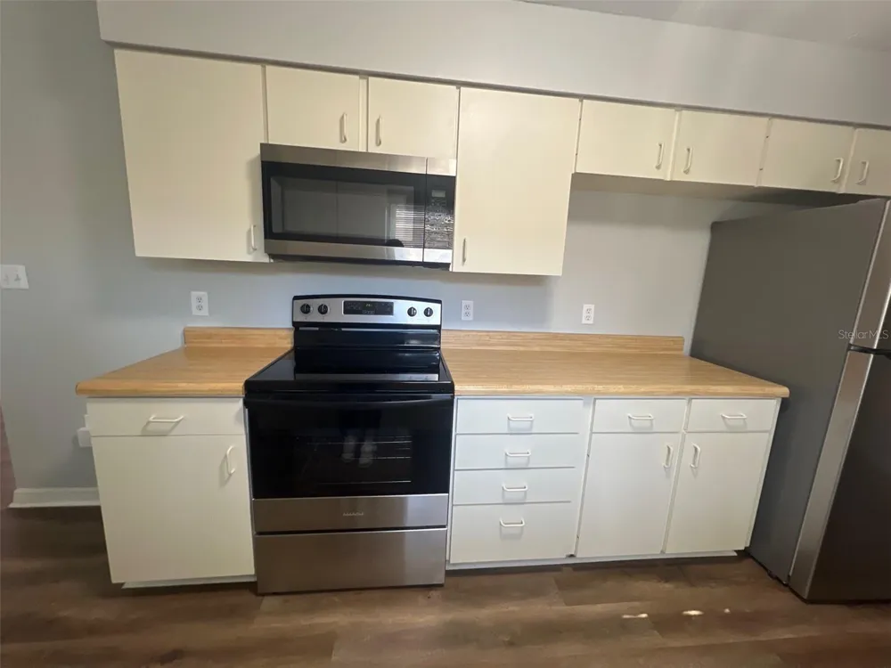 2638 TEAL AVENUE Sarasota, FL 34232