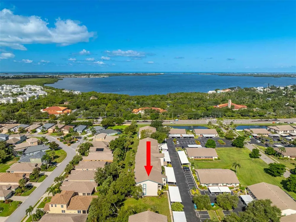 7301 29TH AVENUE DRIVE W #201 Bradenton, FL 34209